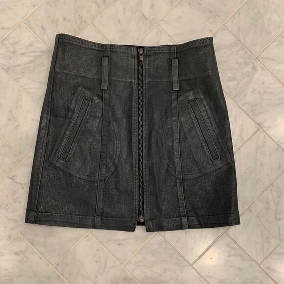 LF x Carmar NWT charcoal grey coated mini skirt size 25 - Picture 1 of 5